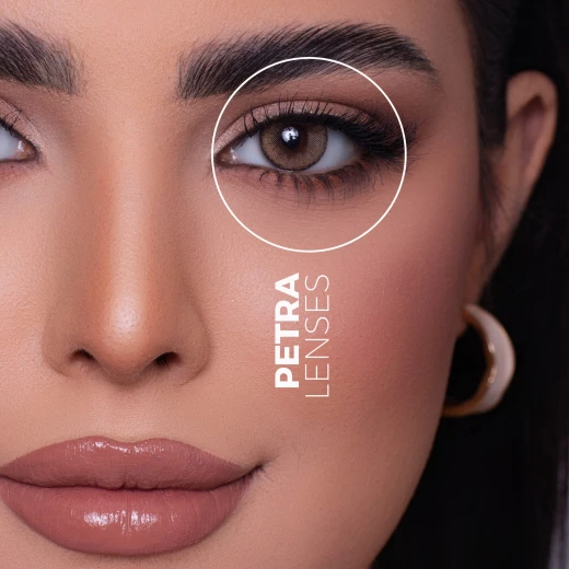 عدسات بترا اللاصقة الملونة الرمادية، مدة الاستخدام 6 أشهر، عالية الدقة، عبوة من عدستين من رغد أورجانيكس عدسات بترا اللاصقة الملونة الرمادية، مدة الاستخدام 6 أشهر، عالية الدقة، عبوة من عدستين من رغد أورجانيكس